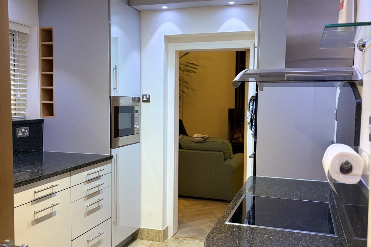A recent Newmarket kitchen wrap in solid matt colour, 3M DI-NOC
